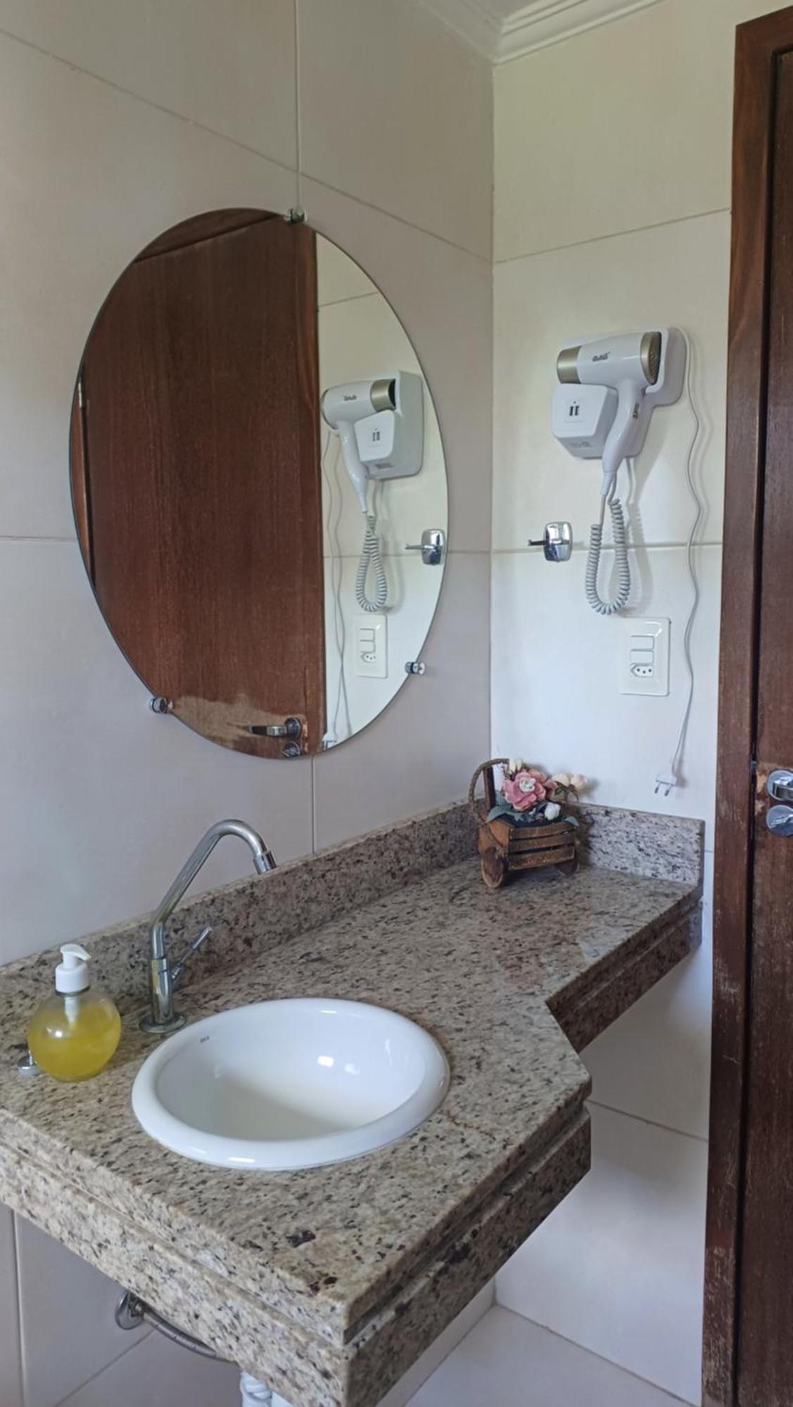 Anexo Da Casa De Campo - 2/4 Com Piscina ペトロリーナ エクステリア 写真